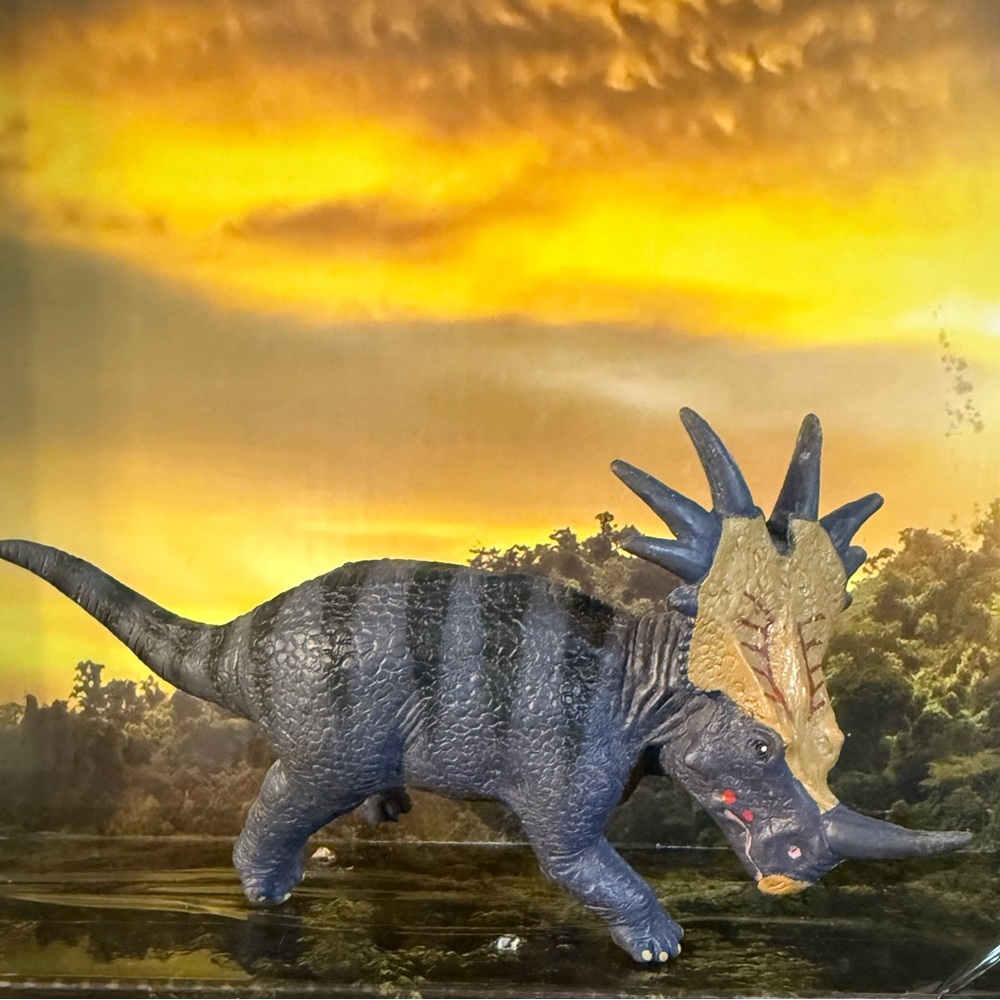 Safari Styracosaurus Dinosaur  Prehistoric Collectible Figure 1996 PVC  Vintage